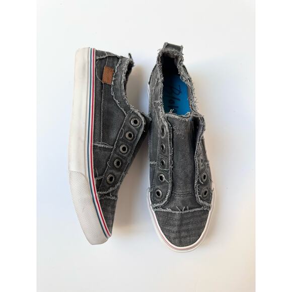 Blowfish Malibu Gray Slip On Distressed Shoes Women's 9 - Picture 2 of 11